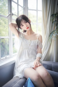 小茹和小黄狗